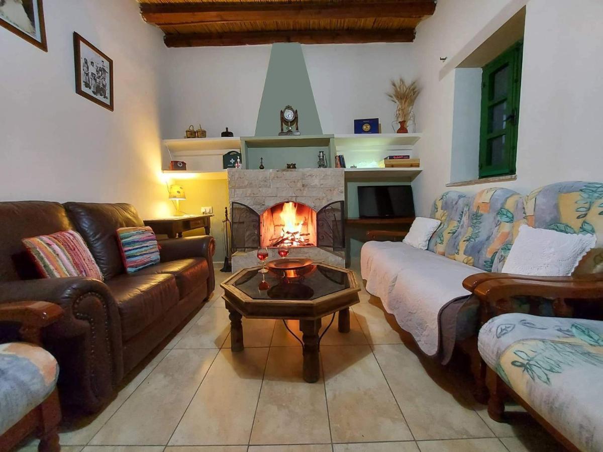 Andrianna's Villa Pano Akourdalia